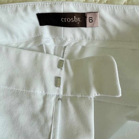Crosby Women's Size 6 Madison Cropped Ankle White Flat Front Straight Leg Pants - Picture 7 of 15